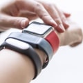 How do fitness trackers track calories?